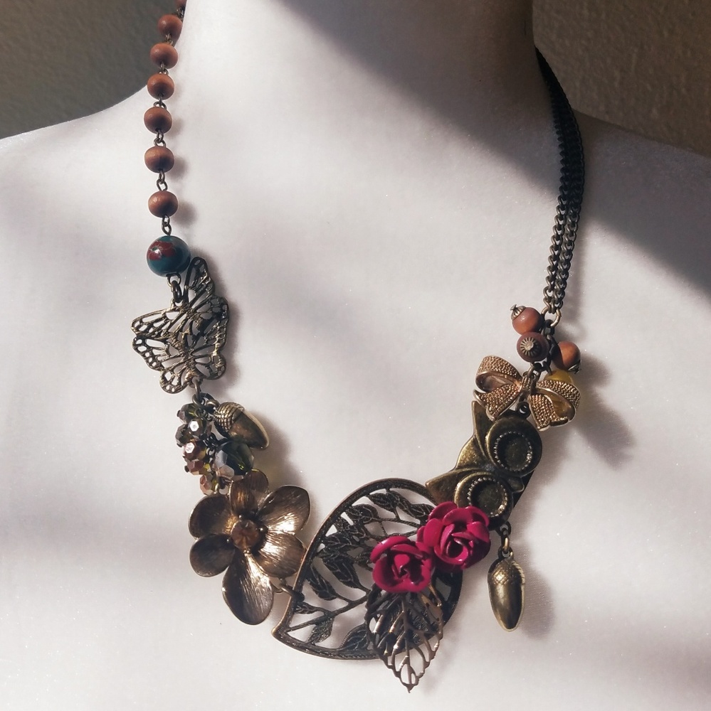Floral statement necklace